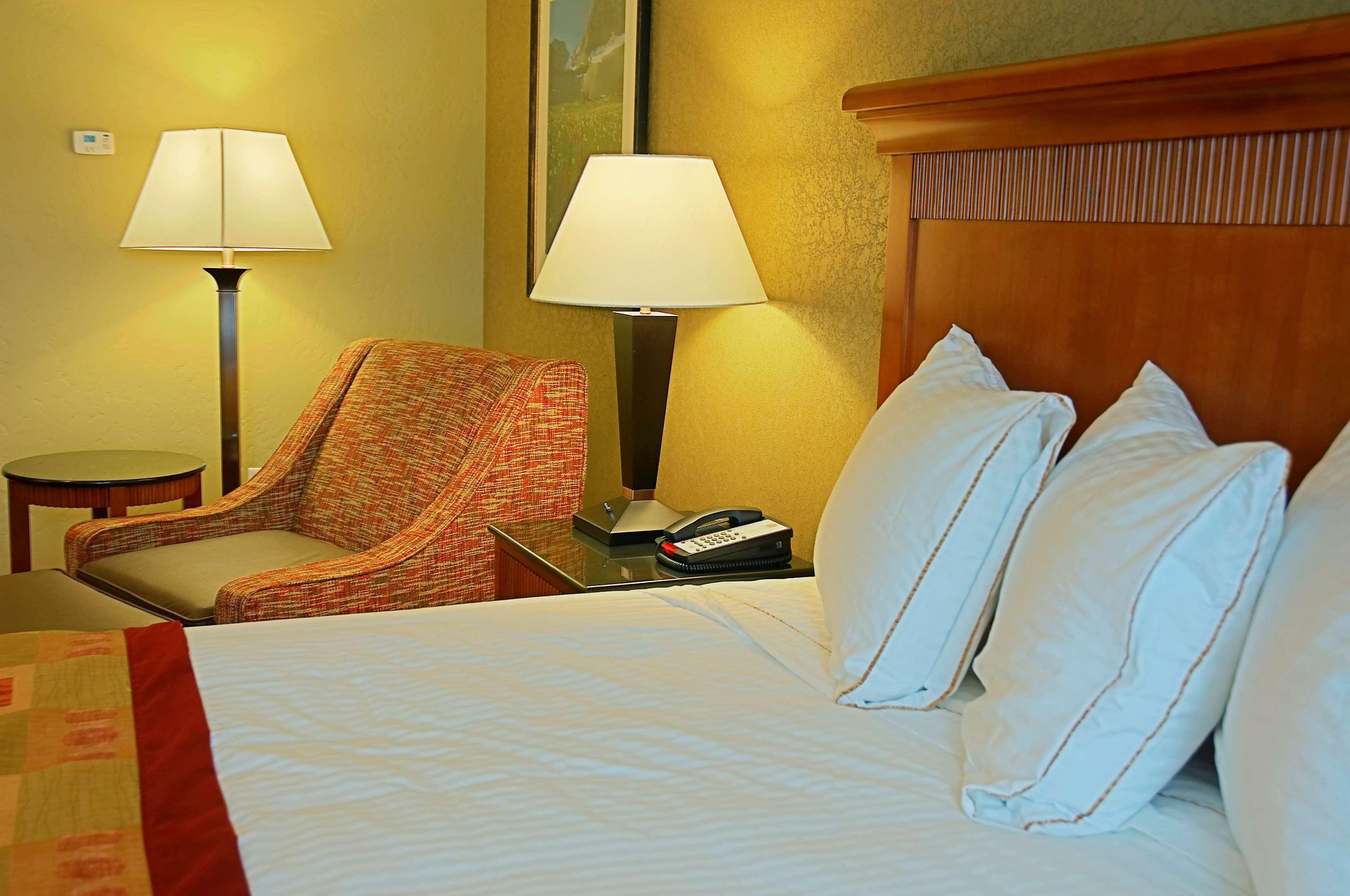 Best Western Plus Canyon Pines Огден Екстер'єр фото